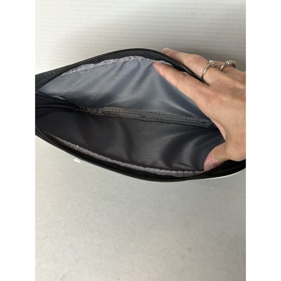 Mead Five Star Tech Sleeve Chromebook & Laptop Storage 11" Zip Close Black Grey - Picture 7 of 10